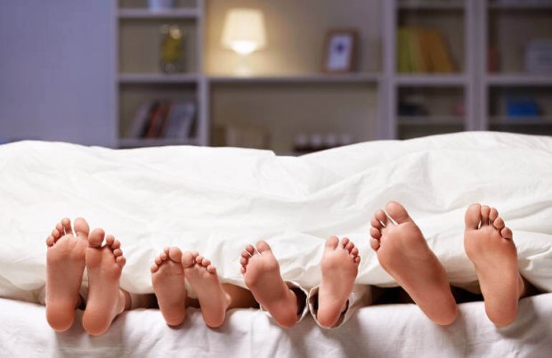 6 sleep-inducing reasons why you need a bigger bed