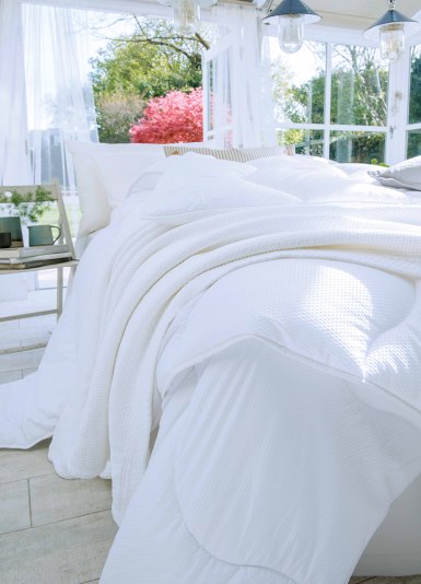 Breathe Duvet by The Fine Bedding Company (Tog: 7)
