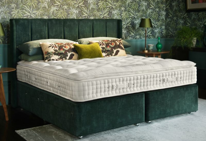 This mattress gently cocoons the body, offering a soft and sumptuous comfort without compromising on support. Perfect for those who love to sink into a plush, rejuvenating rest. As well as this it is a no-turn design, for easier maintenance.We would recommend pairing with a Pocket Sprung Divan Base for increased longevity.