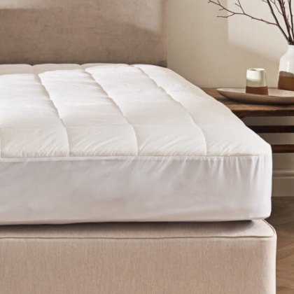 Vispring Luxury Skirted Wool Mattress Protector