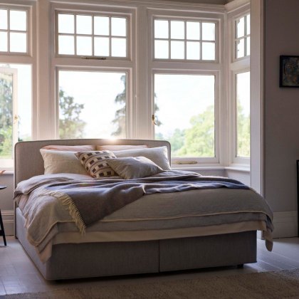 Vispring Elite Mattress with Plymouth Divan Base
