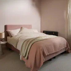 5th Image De Luxe Divan Bed Dressed