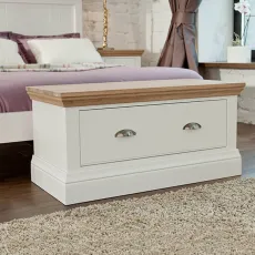 Hambledon Blanket Chest in Bedroom