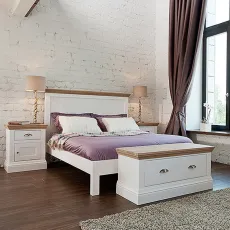 Hambledon Blanket Chest in Bedroom