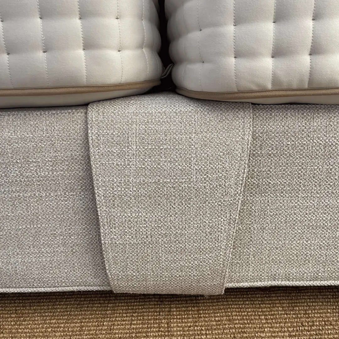 Vispring Sublime Superb Divan mantle close up