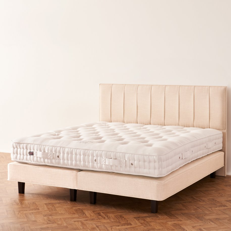 Vispring Hera Headboard with Devonshire wool De Luxe un-dressed Mattress