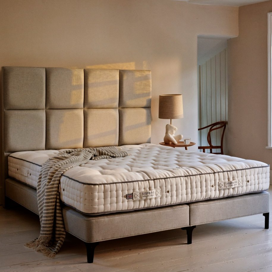 Vispring Regal Superb Divan Bed with Mattress undressed