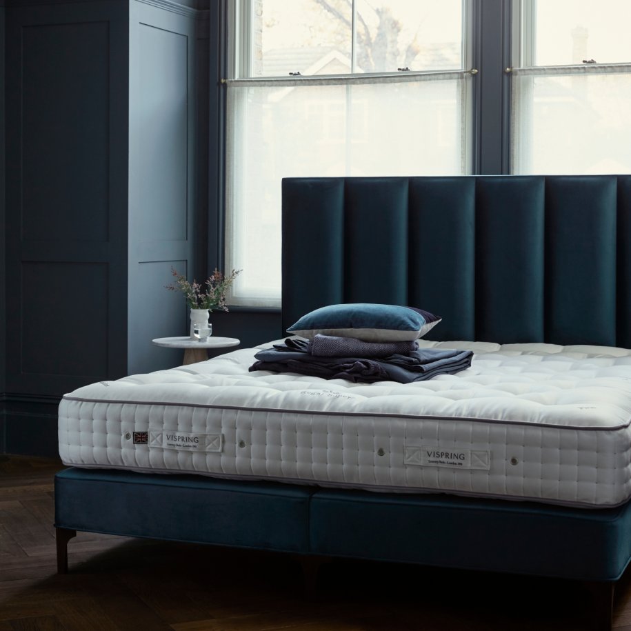 Vispring Regal Superb Mattress undressed