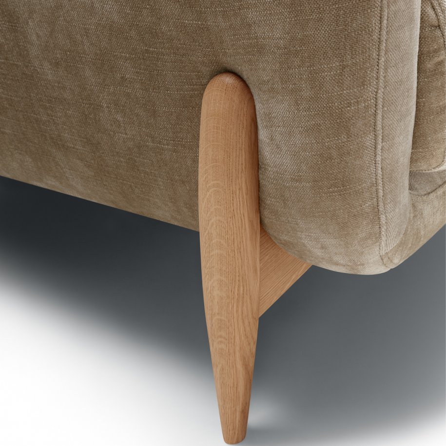 Sits Jenny 3 Seater Stipa Natural close up leg