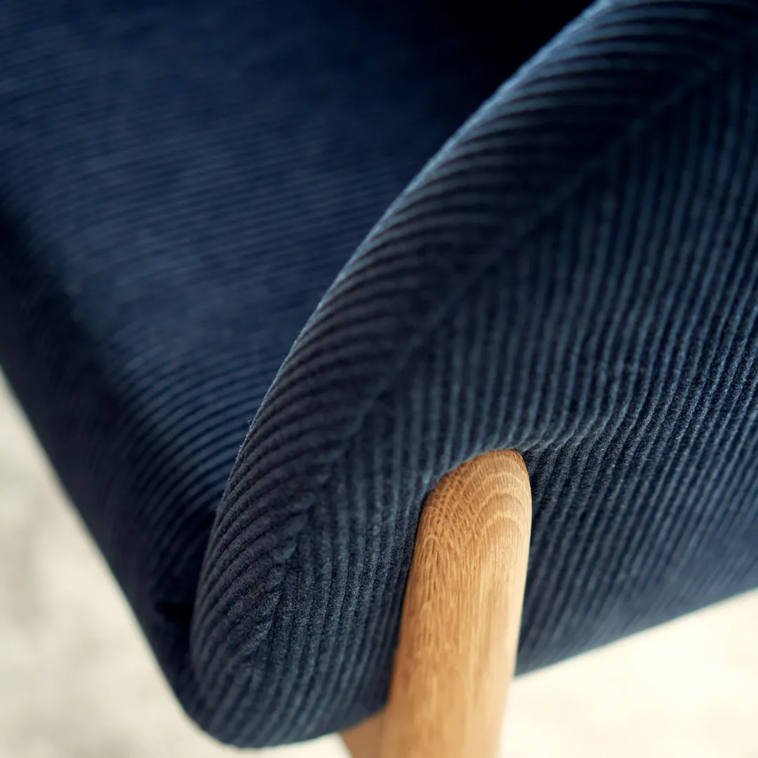 Sits Jenny Bistro Sofa Moss Dark Blue Close Up